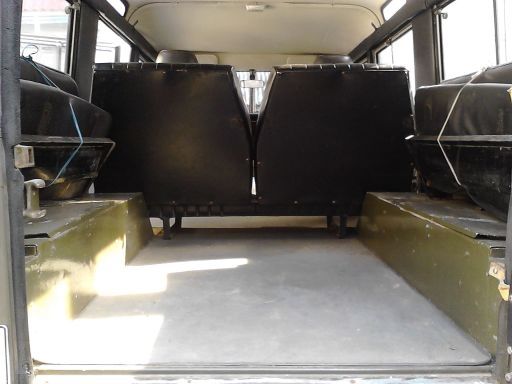 1972 Land-Rover Defender 4WD  เครื่อง Isuzu 2.5ดีเซล ลงเล่มแล้ว มีแอร์หน้า-หลัง สียังสวย