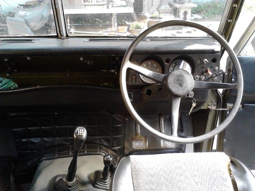 1972 Land-Rover Defender 4WD  เครื่อง Isuzu 2.5ดีเซล ลงเล่มแล้ว มีแอร์หน้า-หลัง สียังสวย