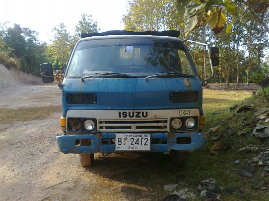 หกล้อพร้อมใช้ ISUZU KS 115 แรงม้า เครื่องดี คัสซีงาม ยางดีทุกเส้น ตัดราคาเหลือ 320,000 บาท.