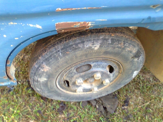 หกล้อพร้อมใช้ ISUZU KS 115 แรงม้า เครื่องดี คัสซีงาม ยางดีทุกเส้น ตัดราคาเหลือ 320,000 บาท.