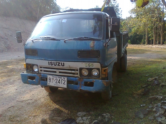 หกล้อพร้อมใช้ ISUZU KS 115 แรงม้า เครื่องดี คัสซีงาม ยางดีทุกเส้น ตัดราคาเหลือ 320,000 บาท.