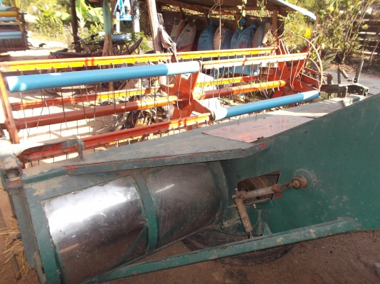 ขายรถเกี่ยวข้าวค (แพคู่) สุรชัยการช่าง&amp;ไทยเจริญการช่าง