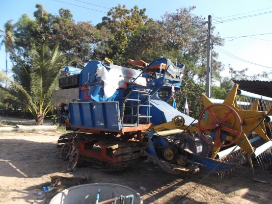 ขายรถเกี่ยวข้าวค (แพคู่) สุรชัยการช่าง&amp;ไทยเจริญการช่าง