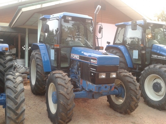 ขายแล้วขอบคุณเฮียสุรชัย กาญจนบุรีมากครับ รถไถฟอร์ด6640 2เพลา คานคาราโร่ ดุมมนรุ่นใหม่ เครื่องดี+เกียร์12X12+ท้ายธรรมดา