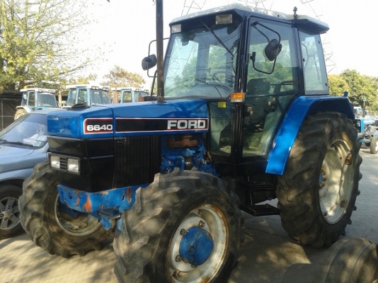 ขายแล้วขอบคุณเฮียสุรชัย กาญจนบุรีมากครับ รถไถฟอร์ด6640 2เพลา คานคาราโร่ ดุมมนรุ่นใหม่ เครื่องดี+เกียร์12X12+ท้ายธรรมดา