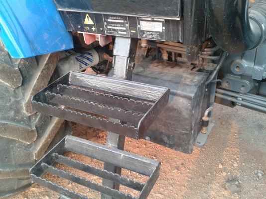 ขายรถไถฟอร์ด TS90 NEW HOLLAND เครื่องดี เกียร์24X24 ท้ายธรรมดา มีตู้สภาพสวยภายในสวยครบๆ