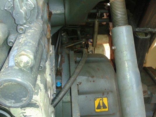 ขายรถไถฟอร์ด TS90 NEW HOLLAND เครื่องดี เกียร์24X24 ท้ายธรรมดา มีตู้สภาพสวยภายในสวยครบๆ