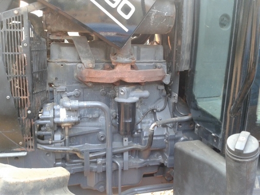 ขายรถไถฟอร์ด TS90 NEW HOLLAND เครื่องดี เกียร์24X24 ท้ายธรรมดา มีตู้สภาพสวยภายในสวยครบๆ