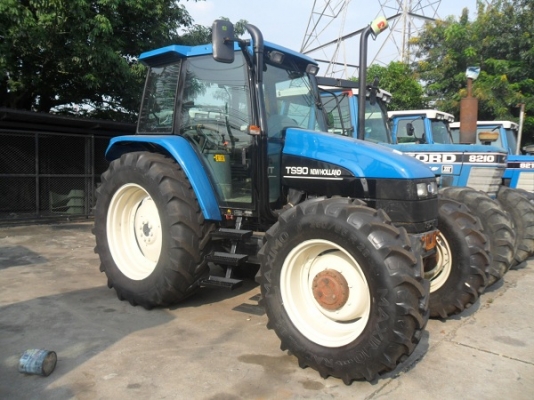 ขายรถไถฟอร์ด TS90 NEW HOLLAND เครื่องดี เกียร์24X24 ท้ายธรรมดา มีตู้สภาพสวยภายในสวยครบๆ