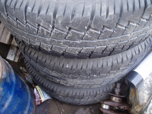 ขายยาง31นิ้วแถมล้อแม็ก4วง6000บาท ขายยาง31นิ้วแถมล้อแม็ก4วง6000บาท