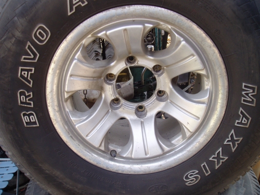 ขายยาง31นิ้วแถมล้อแม็ก4วง6000บาท