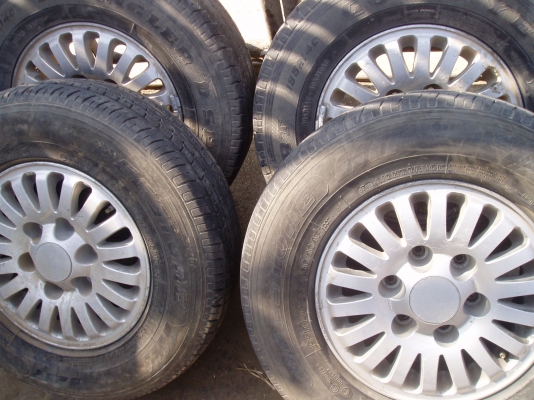 ขายล้อแม็กขอบ14พร้อมยางถูกๆใส่รถ6รู114ราคา3500 ขายล้อแม็กขอบ14พร้อมยางถูกๆใส่รถ6รู114ราคา3500