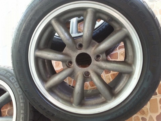 ขายล้อวาตานาเบ้ขอบ 15 ของแท้พร้อมยางค่ะ 18000 มาเอาไปเลย