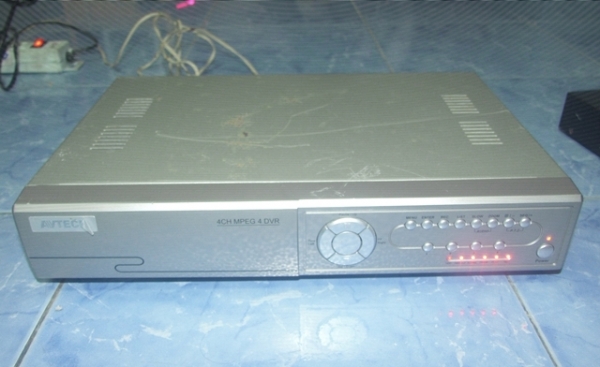 ขายเครื่องบันทึกภาพ 4 กล้องวงจรปิด AVTECH รุ่น AVC760AS (ส่งฟรี) ขายเครื่องบันทึกภาพ 4 กล้องวงจรปิด AVTECH รุ่น AVC760AS (ส่งฟรี)