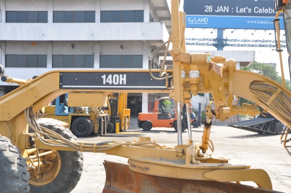 CATERPILLAR  140 H  SN  2ZK03927
