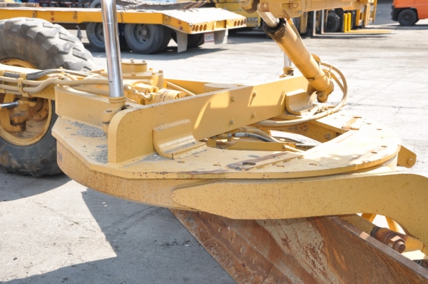 CATERPILLAR  140 H  SN  2ZK03927