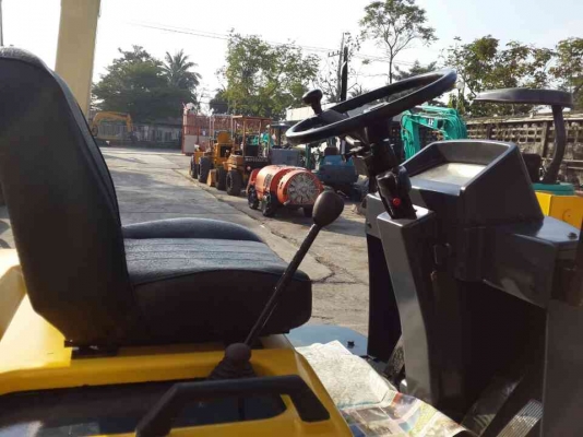 ขาย รถตัก YANMAR รุ่น V4 มือสองญี่ปุ่น ขาย รถตัก YANMAR รุ่น V4 มือสองญี่ปุ่น