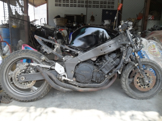 ขายเหมา FZR 750 และ FZR400  ไปปั้นต่อ หรือ ทำอะหลั่ย (มีคลิปให้ชม ต่อรองได้ ส่งได้ทั่วไทยครับ)