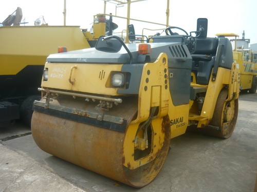 รถบด 5 ตัน Sakai SW502 ปี2007 สภาพนิ้ง พร้อมใช้งาน ชม.ต่ำ รถนอกแท้ 091 695-6445