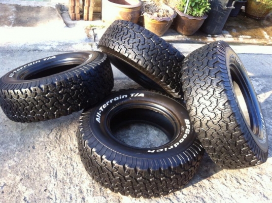 ขายยาง BF Goodrich All-terrain ขนาด 265 75 r16  ดอก8มิล