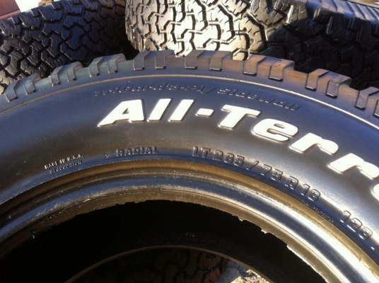 ขายยาง BF Goodrich All-terrain ขนาด 265 75 r16  ดอก8มิล