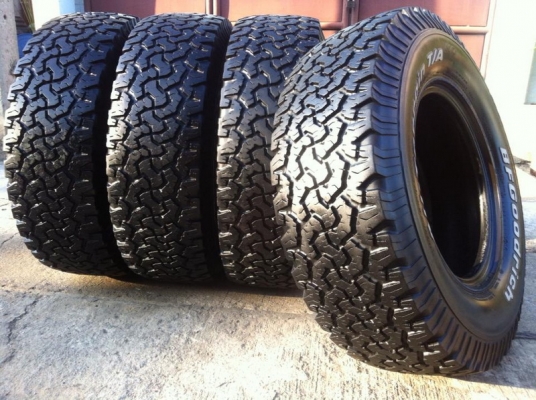 ขายยาง BF Goodrich All-terrain ขนาด 265 75 r16  ดอก8มิล