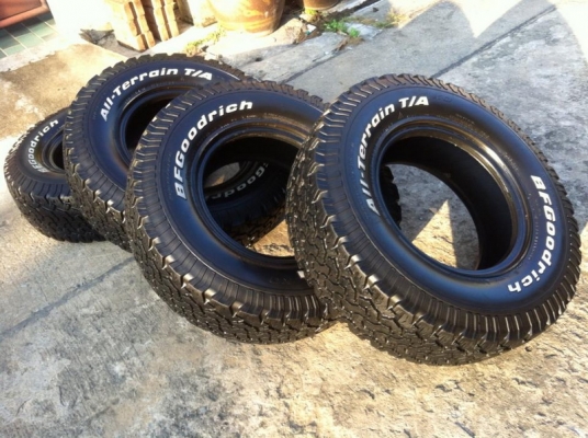 ขายยาง BF Goodrich All-terrain ขนาด 265 75 r16  ดอก8มิล