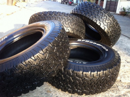 ขายยาง BF Goodrich All-terrain ขนาด 265 75 r16  ดอก8มิล