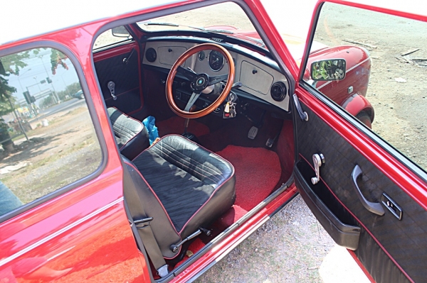 ขาย MINI ROVER 1300CC ปี94 สภาพนางฟ้า น่ารักๆ ของแต่งทั้งคัน สวย 250000 ขาย MINI ROVER 1300CC ปี94 สภาพนางฟ้า น่ารักๆ ของแต่งทั้งคัน สวย 250000