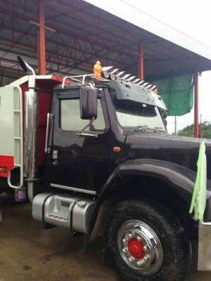 รถ6ล้อหัวยาว