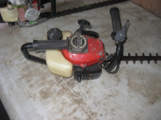 เครื่องตัดแต่งกิ่งไม้