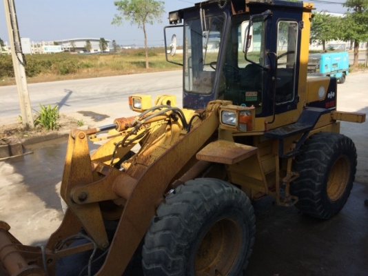 ถีงไทยแล้ว Komatsu WA100-1 ซีเรียลสูง 33999 นำเข้าจากญี่ปุ่น สภาพดีมาก