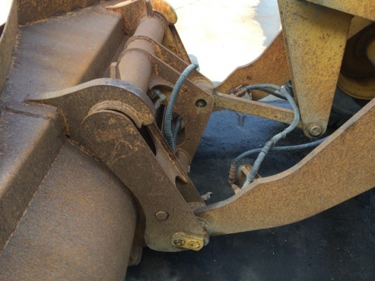 ถีงไทยแล้ว Komatsu WA100-1 ซีเรียลสูง 33999 นำเข้าจากญี่ปุ่น สภาพดีมาก