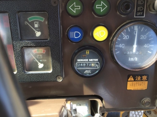 ถีงไทยแล้ว Komatsu WA100-1 ซีเรียลสูง 33999 นำเข้าจากญี่ปุ่น สภาพดีมาก