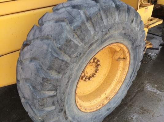 ถีงไทยแล้ว Komatsu WA100-1 ซีเรียลสูง 33999 นำเข้าจากญี่ปุ่น สภาพดีมาก