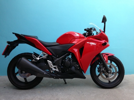 Honda CBR250R รุ่น Top ABS ปี 2012 ราคา 75,500 บาท Honda CBR250R รุ่น Top ABS ปี 2012 ราคา 75,500 บาท