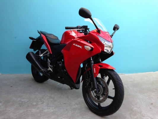 Honda CBR250R รุ่น Top ABS ปี 2012 ราคา 75,500 บาท Honda CBR250R รุ่น Top ABS ปี 2012 ราคา 75,500 บาท