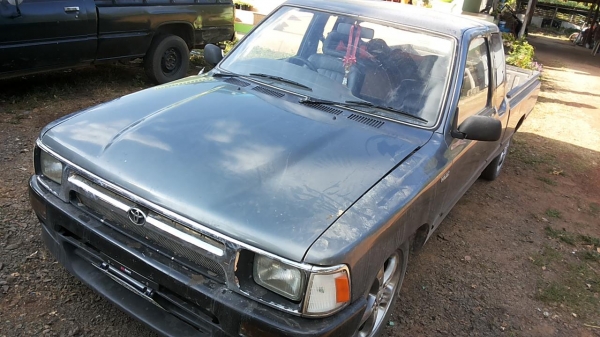 ***ขายแล้วครับขอบคุณ Truck2hand ขายกระบะแค็ปราคาเบาๆ TOYOTA ไมตี้เอ็กซ์ ปี37/94 (เดิมเครื่องเบนซิน) วางเครื่องดีเซล2L (ลงเล่ม) เครื่องแน่นแรงดี ไม่เยิ้ม ช่วงล่างดีคัสซีสวยเดิมไม่ปะไม่ดาม กระบะดีพื้นมีผุตามรูป ล้อแม้กสวย หน้า-หลังเดิมไม่เคยชนหนัก ภายในดีคอ