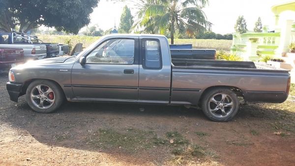 ***ขายแล้วครับขอบคุณ Truck2hand ขายกระบะแค็ปราคาเบาๆ TOYOTA ไมตี้เอ็กซ์ ปี37/94 (เดิมเครื่องเบนซิน) วางเครื่องดีเซล2L (ลงเล่ม) เครื่องแน่นแรงดี ไม่เยิ้ม ช่วงล่างดีคัสซีสวยเดิมไม่ปะไม่ดาม กระบะดีพื้นมีผุตามรูป ล้อแม้กสวย หน้า-หลังเดิมไม่เคยชนหนัก ภายในดีคอ