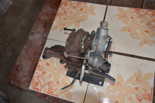 ขาย เทอร์โบ Isuzu 2800 แกนหล่อน้ำไม่เคยใช้งานในไทย