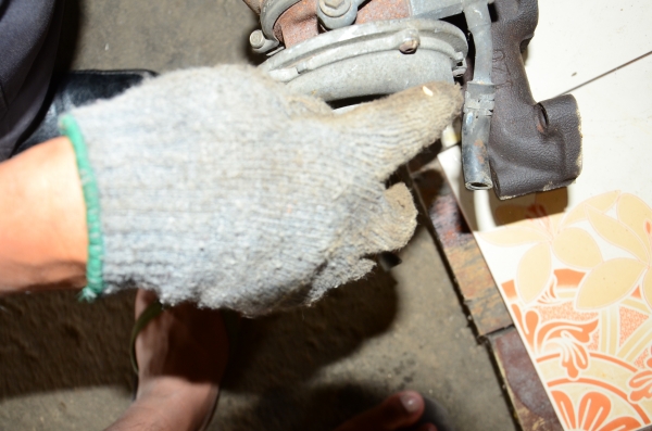 ขาย เทอร์โบ Isuzu 2800 แกนหล่อน้ำไม่เคยใช้งานในไทย