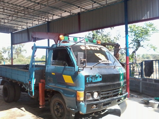 หกล้อKS110แรงติดเครน3ตัน พร้อมใช้งาน