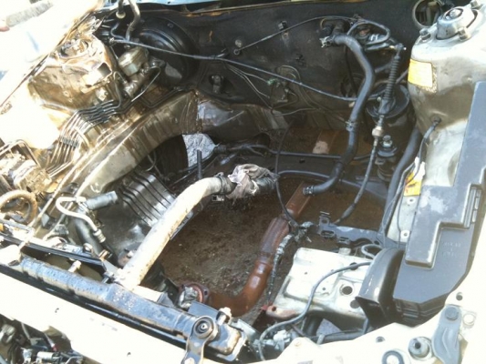 แยกขายอะไหล่  เครื่องยนต์ตัดติดหัว camry 2000 - 2002 หลายอย่างคับ