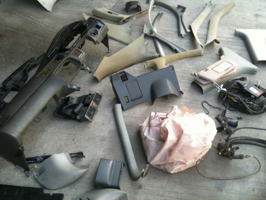 แยกขายอะไหล่  เครื่องยนต์ตัดติดหัว camry 2000 - 2002 หลายอย่างคับ