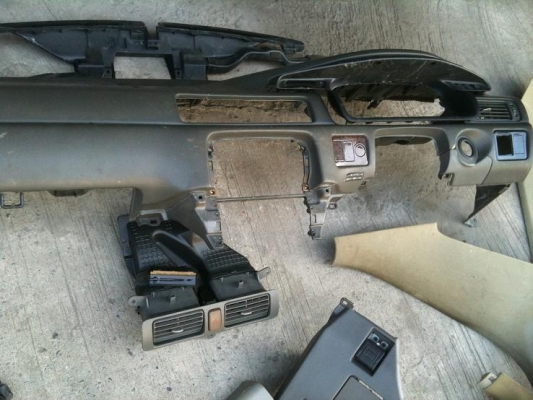 แยกขายอะไหล่  เครื่องยนต์ตัดติดหัว camry 2000 - 2002 หลายอย่างคับ