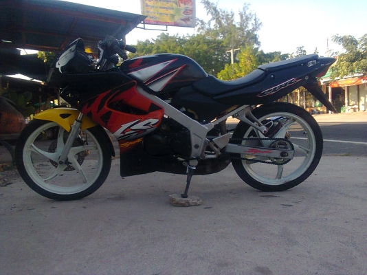 ls125d สองจังหวะตัวแรง    10500  บาท ราคานี้รวมส่งทั่วไทยครับ