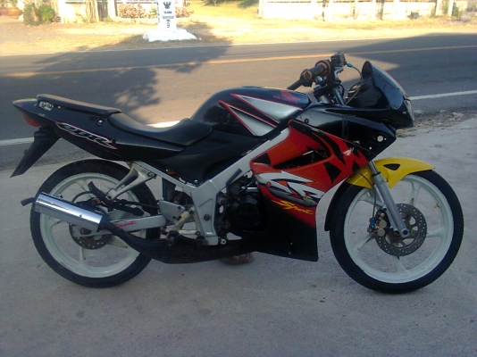 ls125d สองจังหวะตัวแรง    10500  บาท ราคานี้รวมส่งทั่วไทยครับ