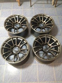 ขายล้อ COSMIC แท้ RZ-1 ขอบ18  6รู กว้าง10 ทั้ง4วง สภาพ มือ1 ถูกๆครับ