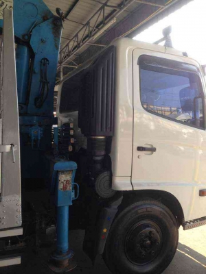 ขาย รถบรรทุก6ล้อ ติดเครน