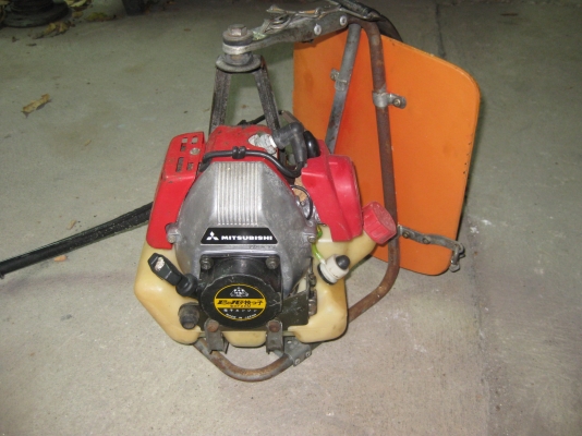 เครื่องตัดแต่งกิ่งไม้